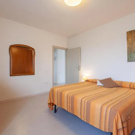 3 Bedroom Awesome In Pi * Marti