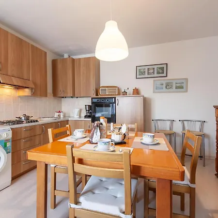 3 Bedroom Awesome In Pi * Marti